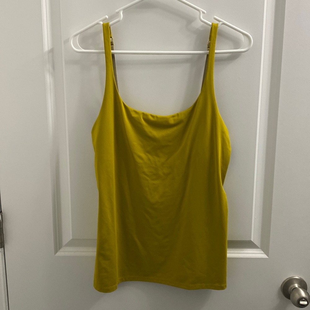New York Company Green Canary Top Size L